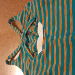 North face tanktop w/ built in bra nylon and spandex green and orange size mm